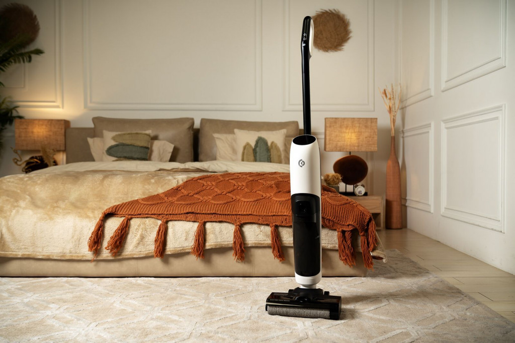 Powerology 4000mAh Multi Surface SelfCleaning Vacuum, 0.72L Clean Water/Sewage Tank Capacity