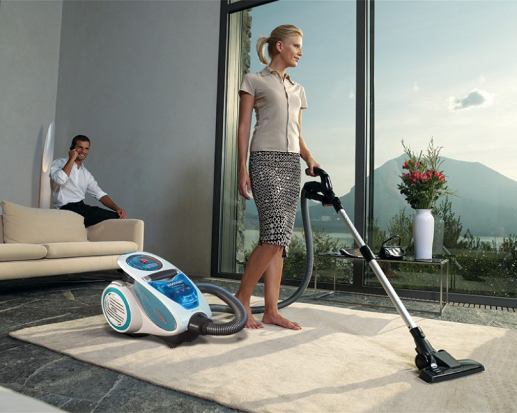 HOOVER Vacuum Cleanerr 1500 Watt In Turquoise Color With HEPA Filter TXP1520020 HOOVER Vacuum Cleanerr 1500 Watt In Turquoise Color With HEPA Filter TXP1520020