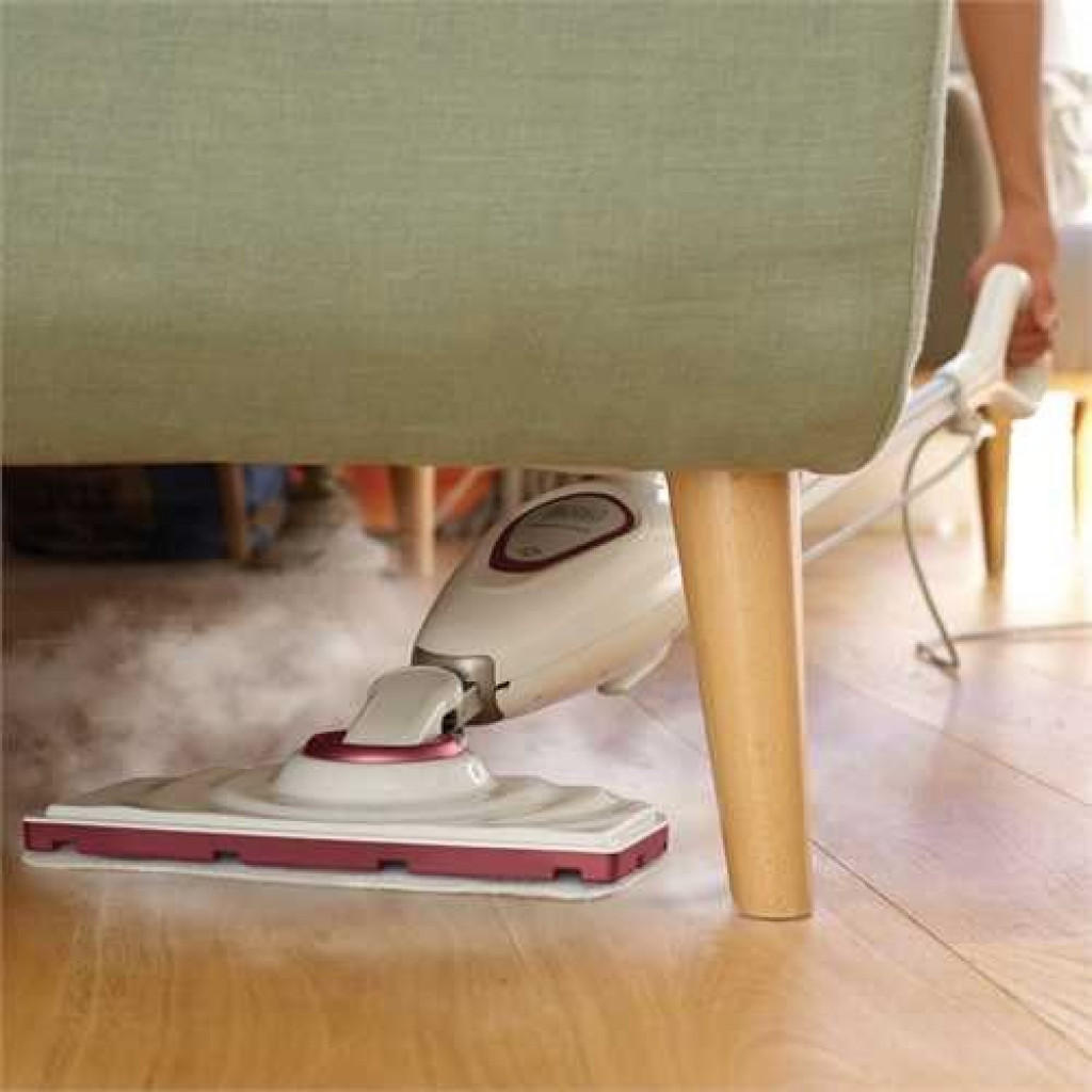 Black & Decker 1300 Watt Epp Steam Mop Red - Fsm1605R-B5, Plastic Material Black & Decker 1300 Watt Epp Steam Mop Red - Fsm1605R-B5, Plastic Material
