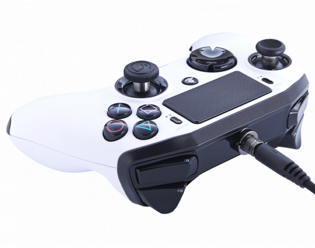 Nacon Ps4 Revolution Pro Controller 2 - White