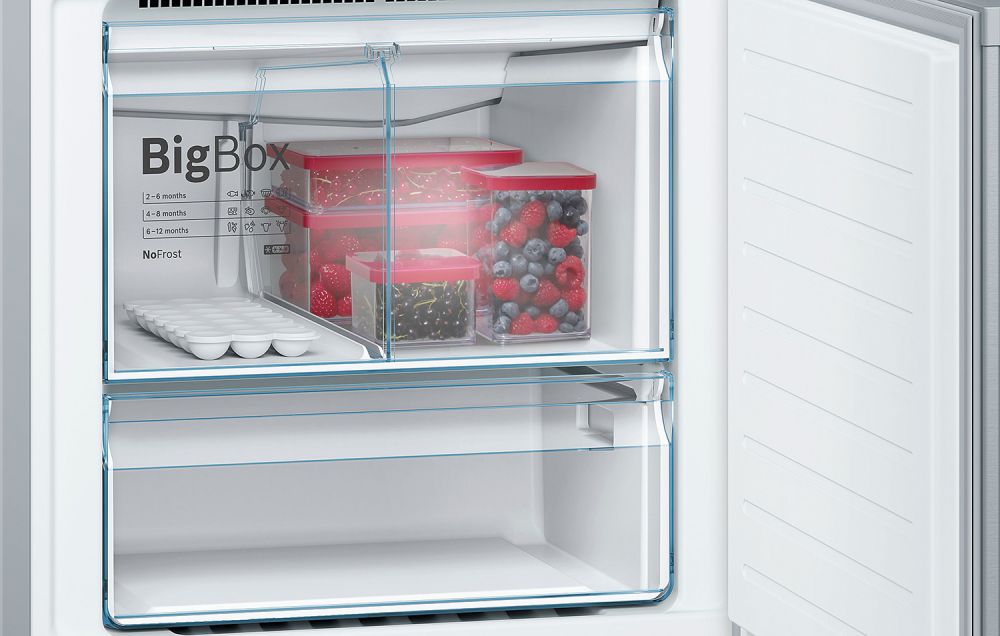 Bosch KGN56LB3E8 Combi Fridge with Freezer, 505 Liter - Black Bosch KGN56LB3E8 Combi Fridge with Freezer, 505 Liter - Black
