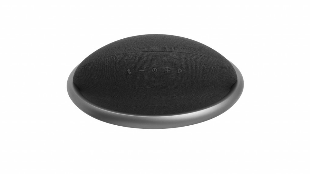 Harman Kardon Onyx Studio 7 Bluetooth Wireless Portable Speaker - 8 hours Music play time - Black Harman Kardon Onyx Studio 7 Bluetooth Wireless Portable Speaker - 8 hours Music play time - Black